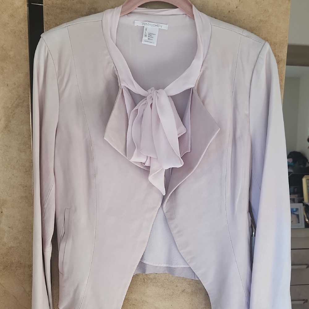 *EUC *Chic Women's -Tie-Front Silk like Tie Collar, Soft Leather Blazer